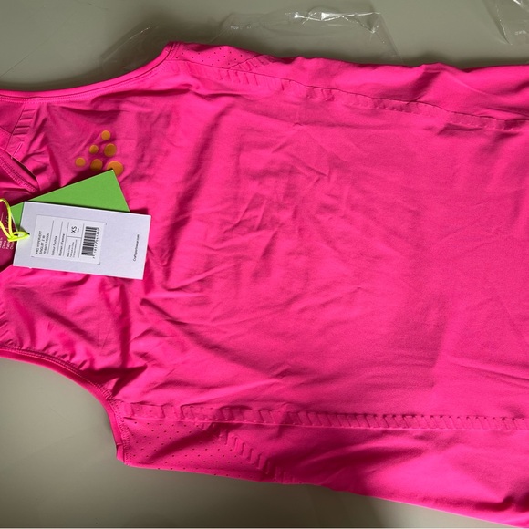 Craft Hypervent Running Pro Racerback Top SMALL Pink Fuschia - Picture 3 of 4